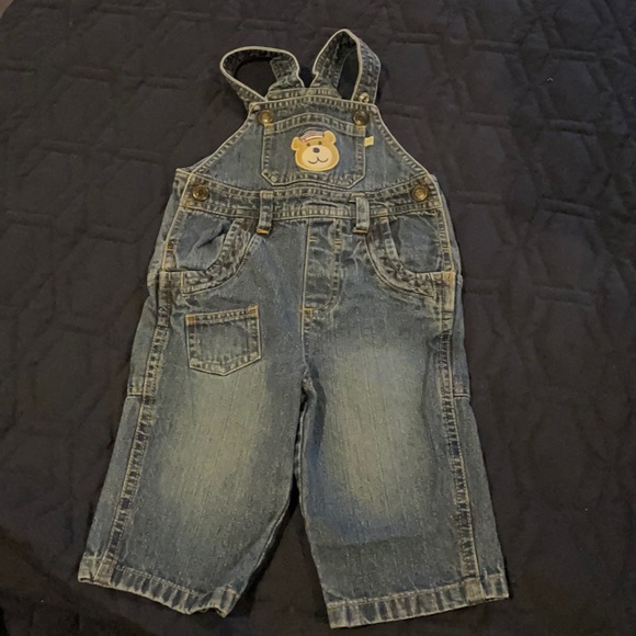 💙 5/$15 - Overalls - Picture 1 of 4